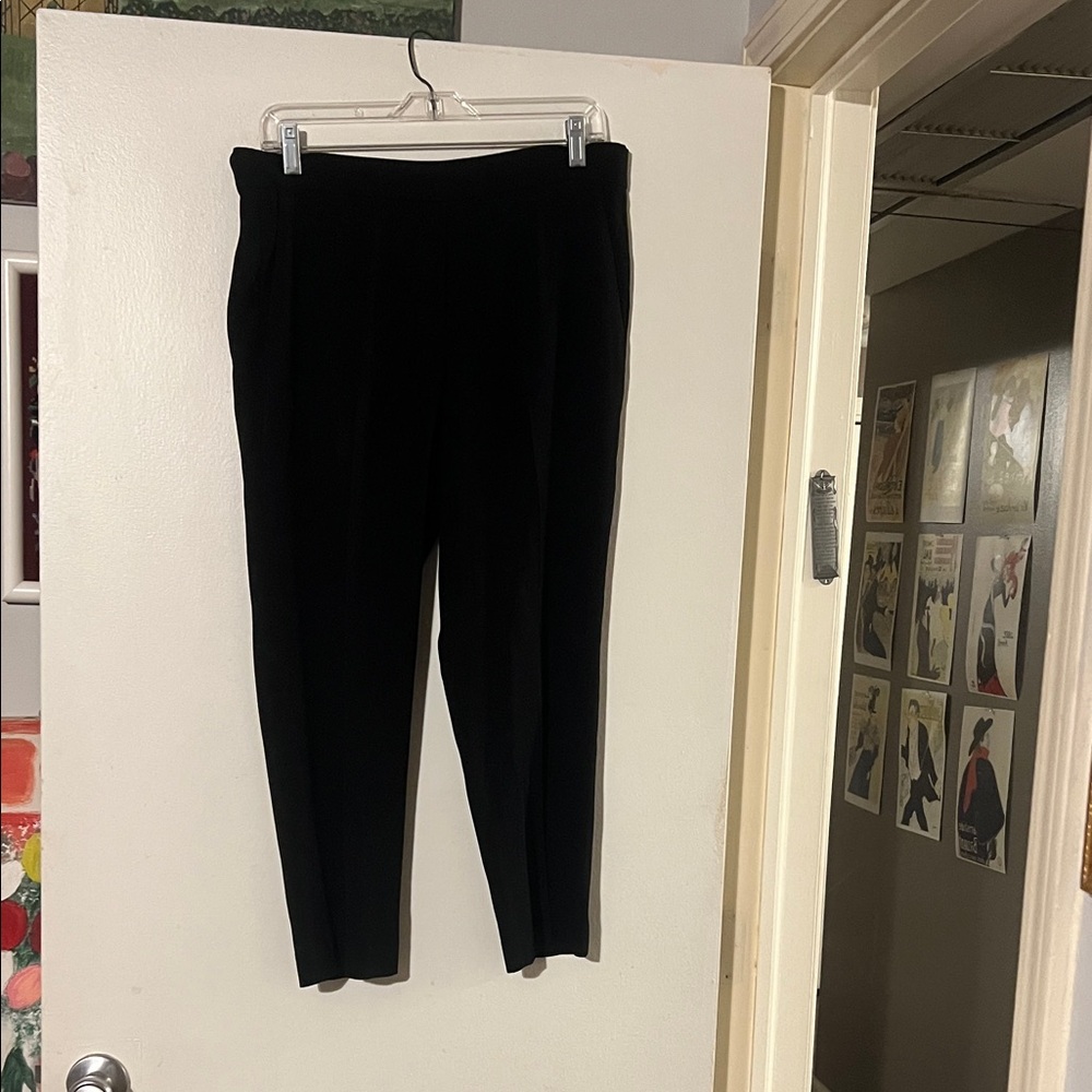 Babaton black elastic back ankle pants